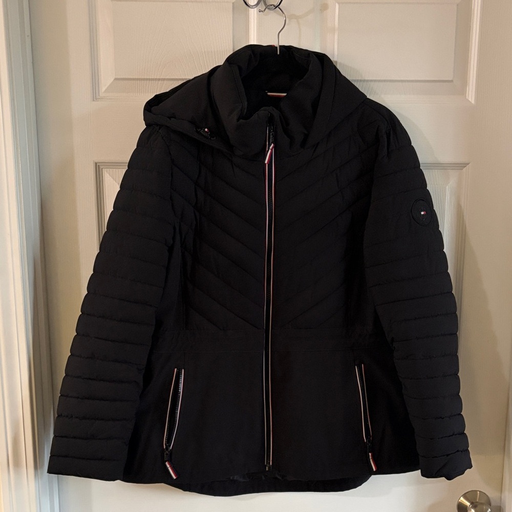 Tommy Hilfiger Women's Black Puffer Jacket